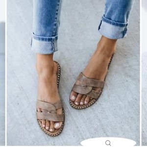 Brianne faux leather taupe twisted sandals